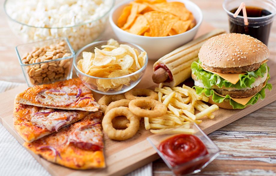 Faktor dan Dampak Makanan Cepat Saji Bagi Kesehatan Remaja