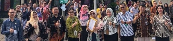 Dinkes Kalbar Gelar Apel Rutin Dalam Rangka Peringatan Hari Batik Nasional, Sekaligus Lepas Pegawai Purna Tugas