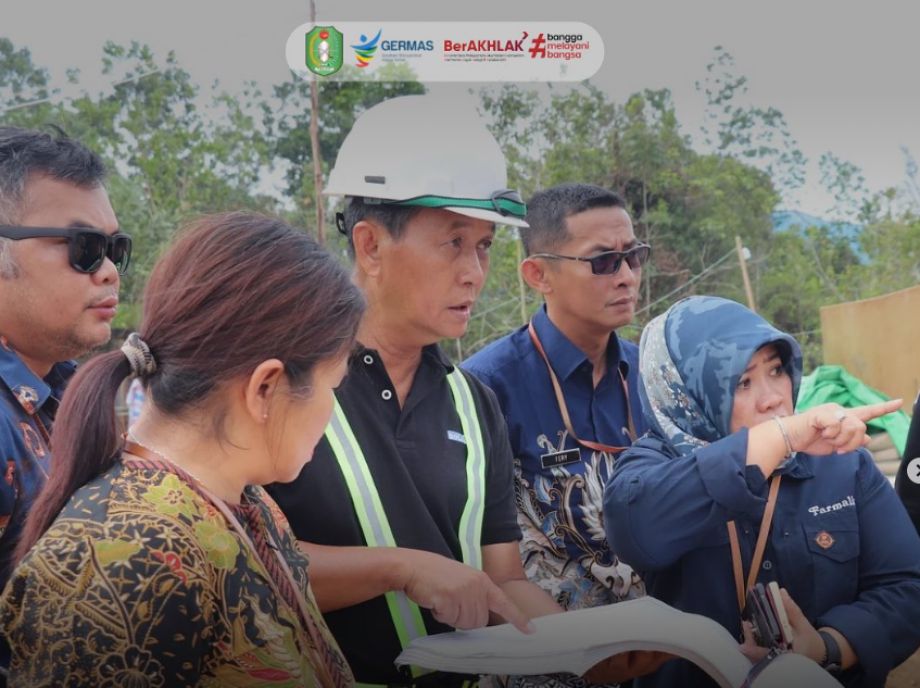 Tinjau Langsung Pengerjaan Gedung Labkesda Kabupaten Bengkayang, Kadiskes Prov. Kalbar Harap Dapat Rampung Sesuai Target