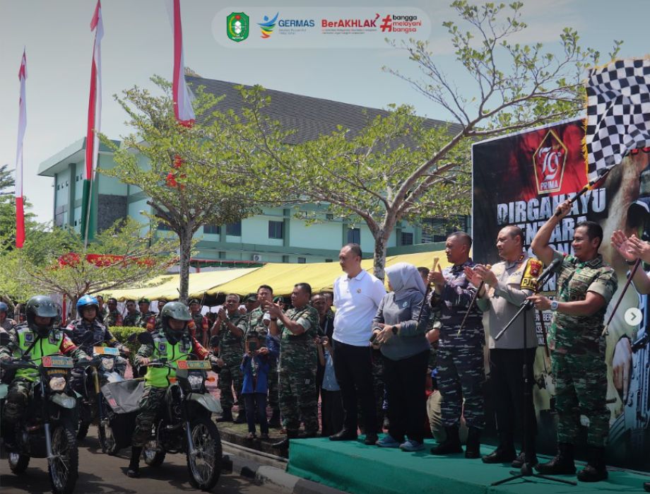 Kadiskes Prov. Kalbar Hadiri Perayaan Hari Jadi TNI di MAKODAM XII Tanjungpura, Dimeriahkan dengan Penyelenggaraan Bakti Kesehatan, Bakti Sosial, Hingga Penyaluran Bansos