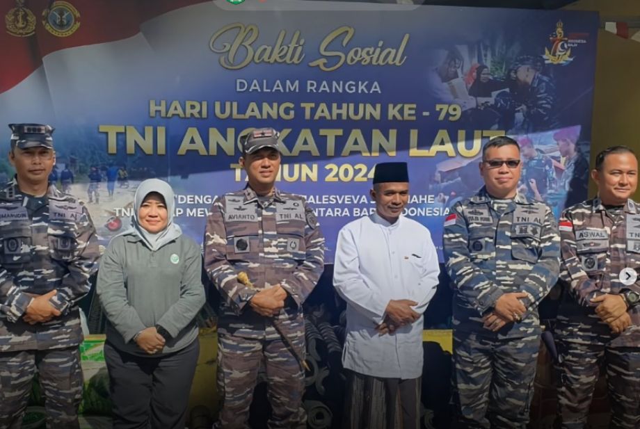 Kolaborasi Dinkes dan Lantamal XII Pontianak, Gelar Bakti Sosial, Pemeriksaan Kesehatan dan Sunatan Massal Gratis Dalam Rangka Memperingati HUT TNI AL